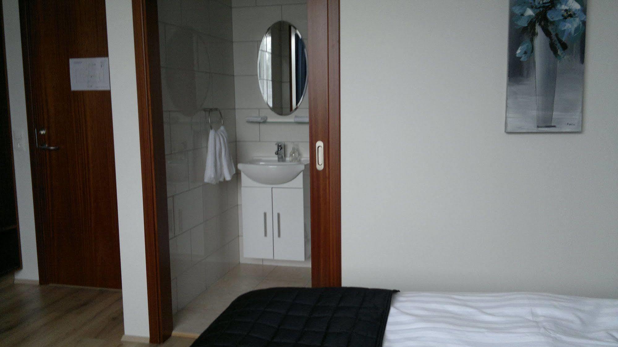 Hotel Grasteinn - Airport Hotel Keflavík Екстериор снимка