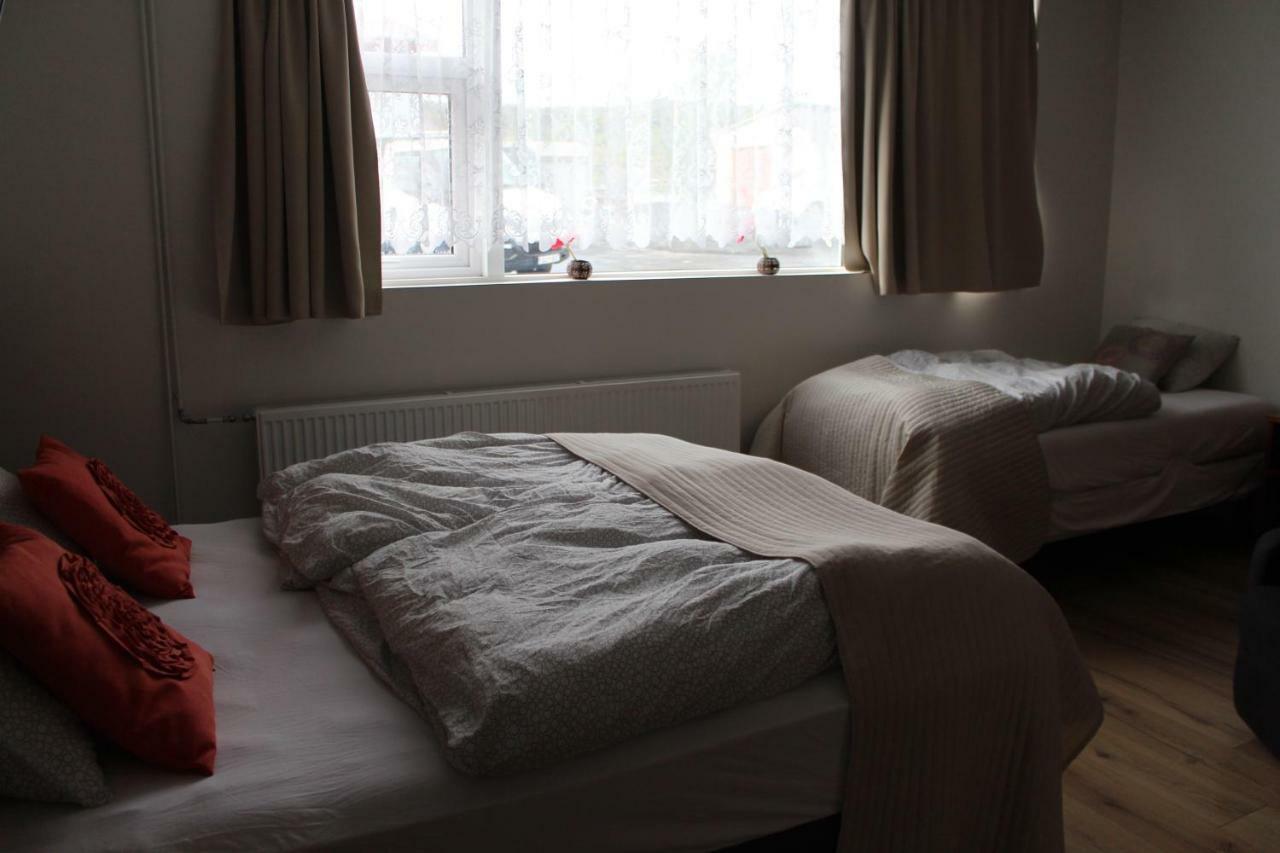 Hotel Grasteinn - Airport Hotel Keflavík Екстериор снимка